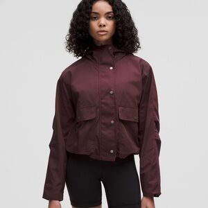 Lululemon Athletica Cropped Utility Windbreaker